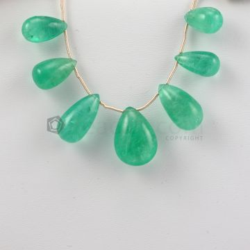 13 to 19 mm - Medium Green Emerald Drops - 65.00 carats (EDr1015)