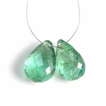 2 Pcs - Medium Green Emerald Drops - 6.34 ct. - 11 x 7.5 mm & 11.2 x 8 mm (EDR1101)