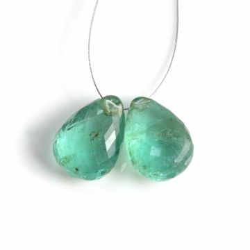 2 Pcs - Medium Green Emerald Drops - 6.69 ct. - 11.2 x 8 mm & 11.4 x 8 mm (EDR1072)