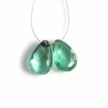 2 Pcs - Medium Green Emerald Drops - 6.27 ct. - 11.6 x 7.6 mm (EDR1077)